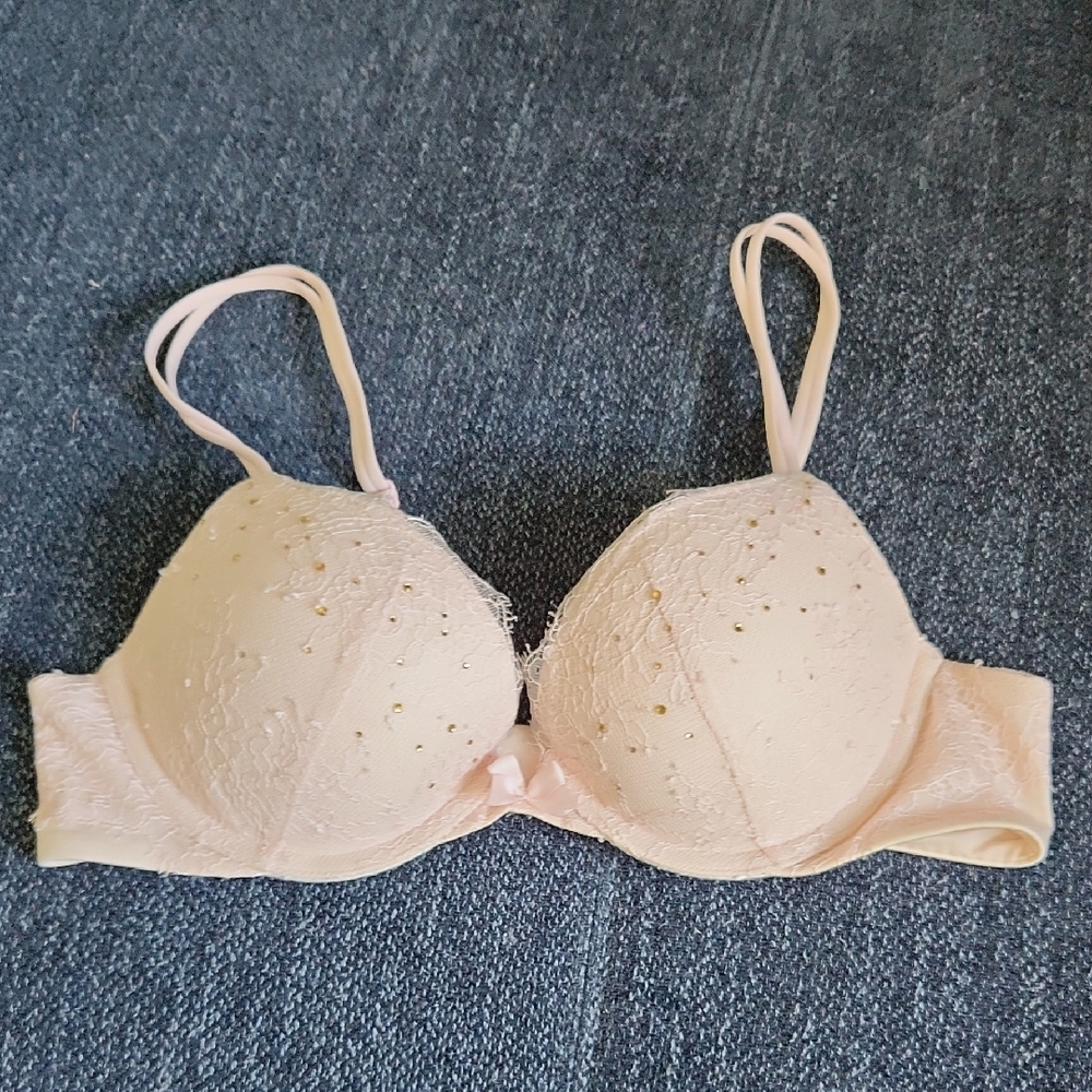 Elegant Lace Women's Bra - Light Pink